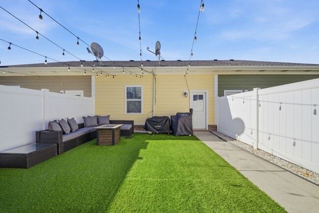 Building Photo - 544 Mill Creek Pkwy