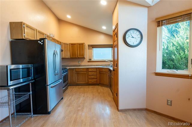 Building Photo - 2323 Dogwood Cir