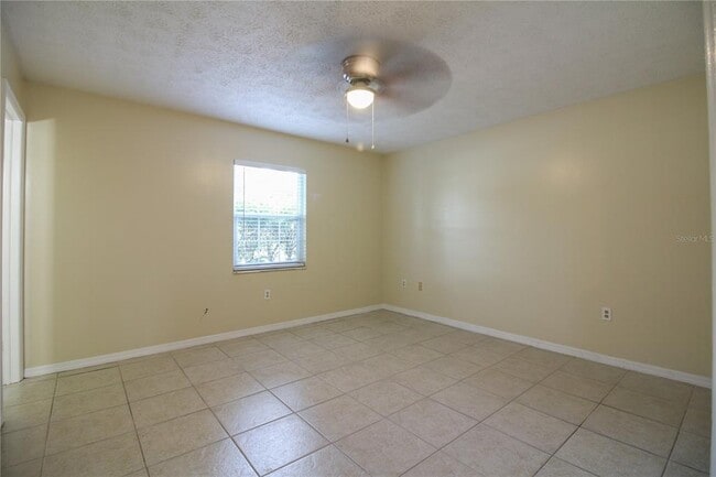 Building Photo - 701 Swiss Dr