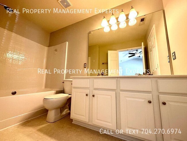 Building Photo - 6856 Rothchild Dr