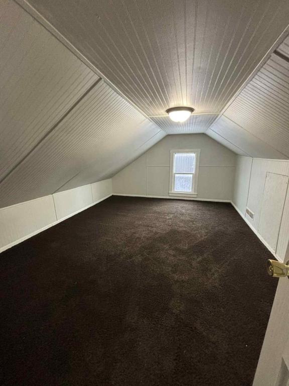 Building Photo - 115 N Walnut St