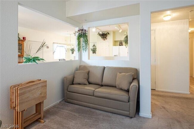 Building Photo - 10245 S Maryland Pkwy