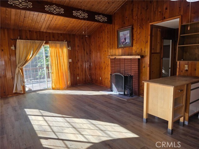 Building Photo - 474 Delle Dr