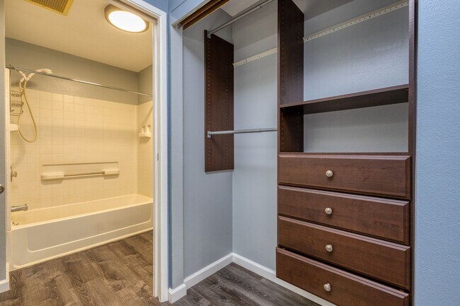 Building Photo - North Pointe Phase II - Mililani Mauka - 2 Bedroom, 2 Bathroom, 2 Parking Townhouse Rental!