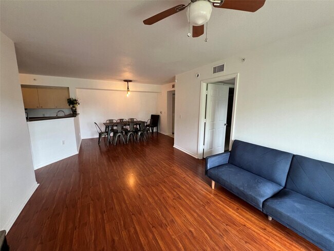 Building Photo - 4101 San Marino Blvd