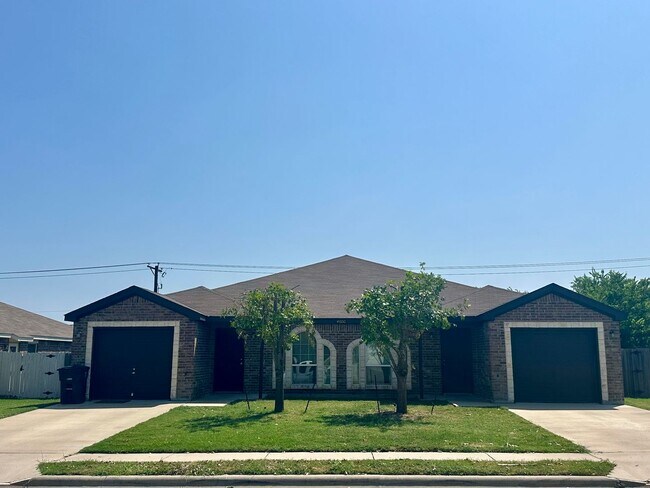 Primary Photo - 4600 Waterproof Dr