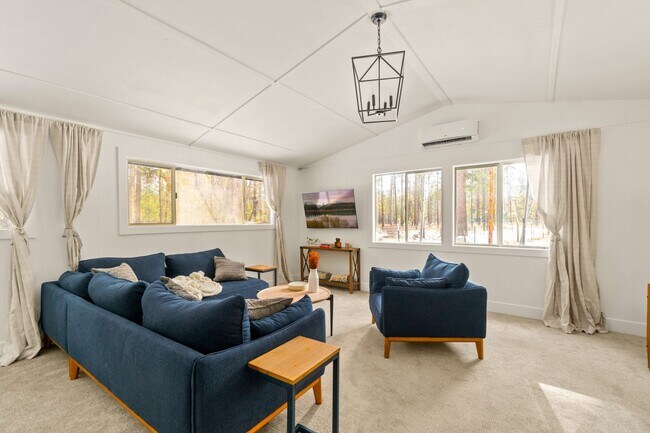 Building Photo - 17376 Lively Ln