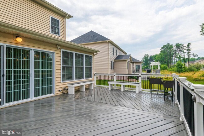 Building Photo - 41256 Lenah Point Dr