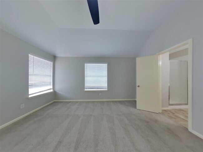 Building Photo - 6823 Highwind Bend Ln