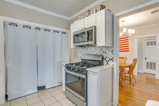 Building Photo - 2809 Benbrook Blvd