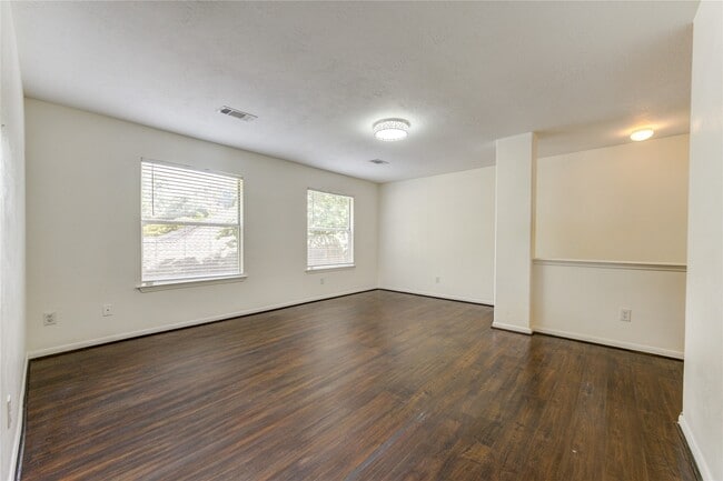 Building Photo - 1215 Whisper Trace Ct