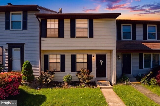 Building Photo - 663 Johahn Dr