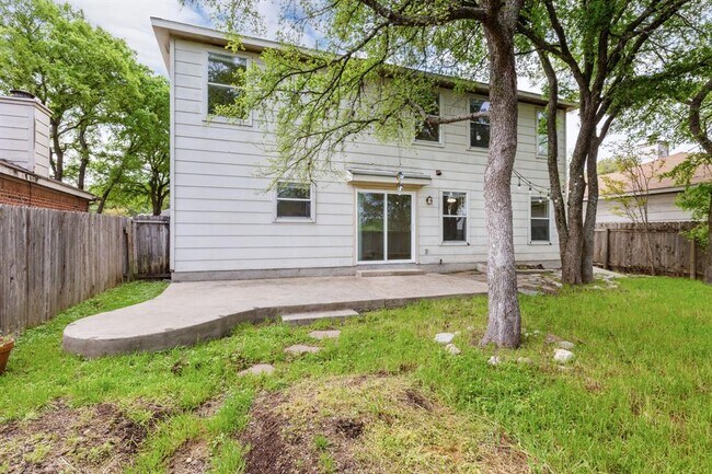 Building Photo - 2036 Kaiser Dr