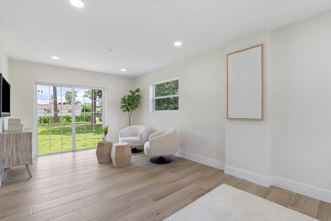 Building Photo - 930 Rutherford Ln