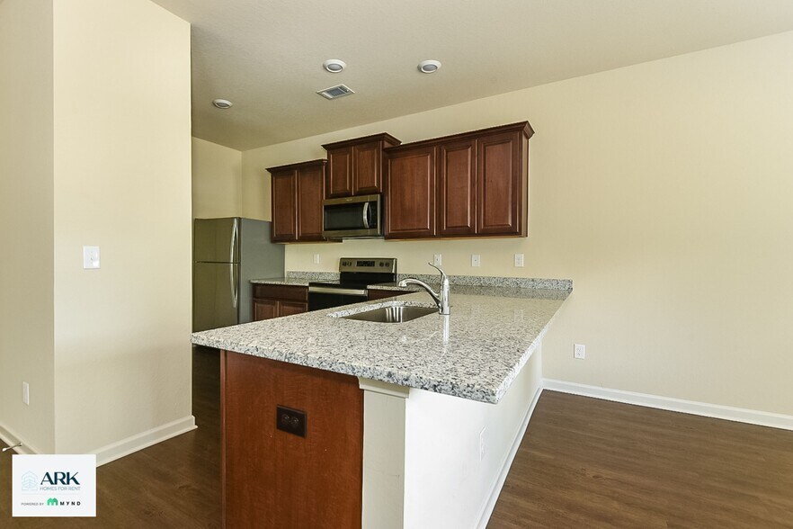 Building Photo - 153 Innis Brk Cir SW