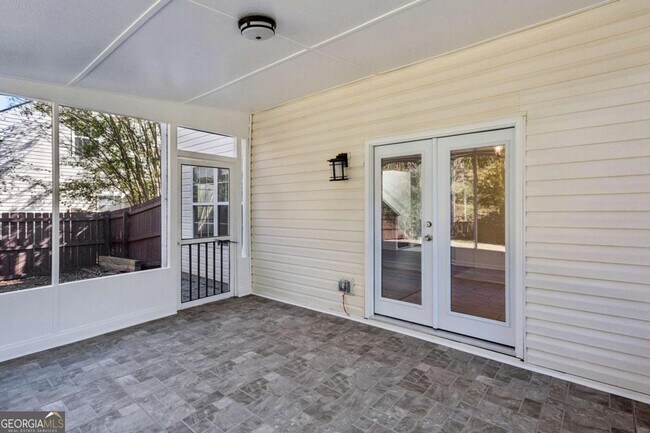 Building Photo - 300 Carrington Way