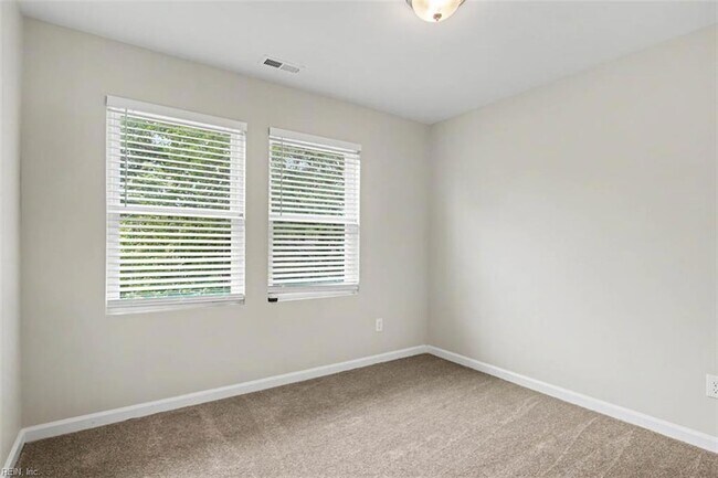 Building Photo - 6324 Grimes Ave