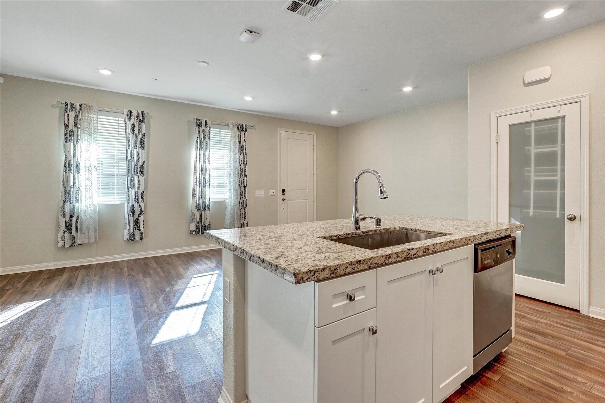 Building Photo - 26417 Choral Ln