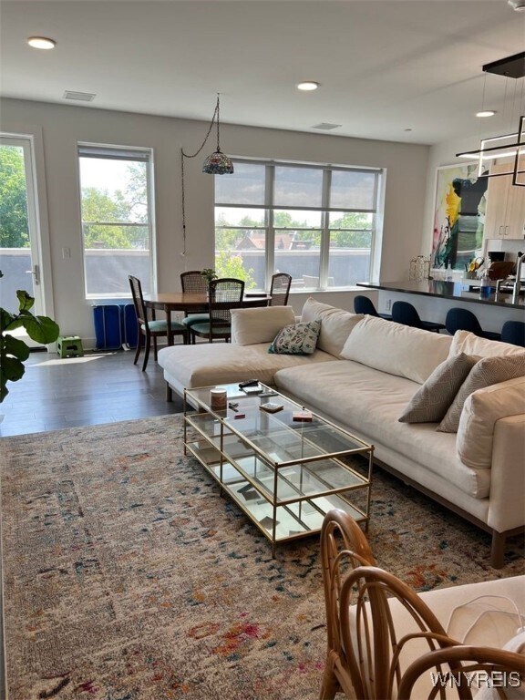 Building Photo - 1020 Elmwood Ave