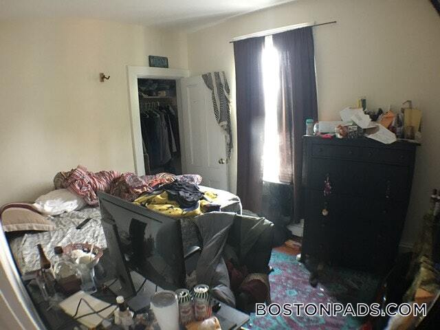 Building Photo - 74 Aldie St