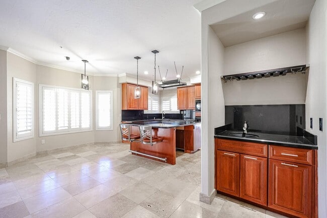 Building Photo - 8830 E Carol Way