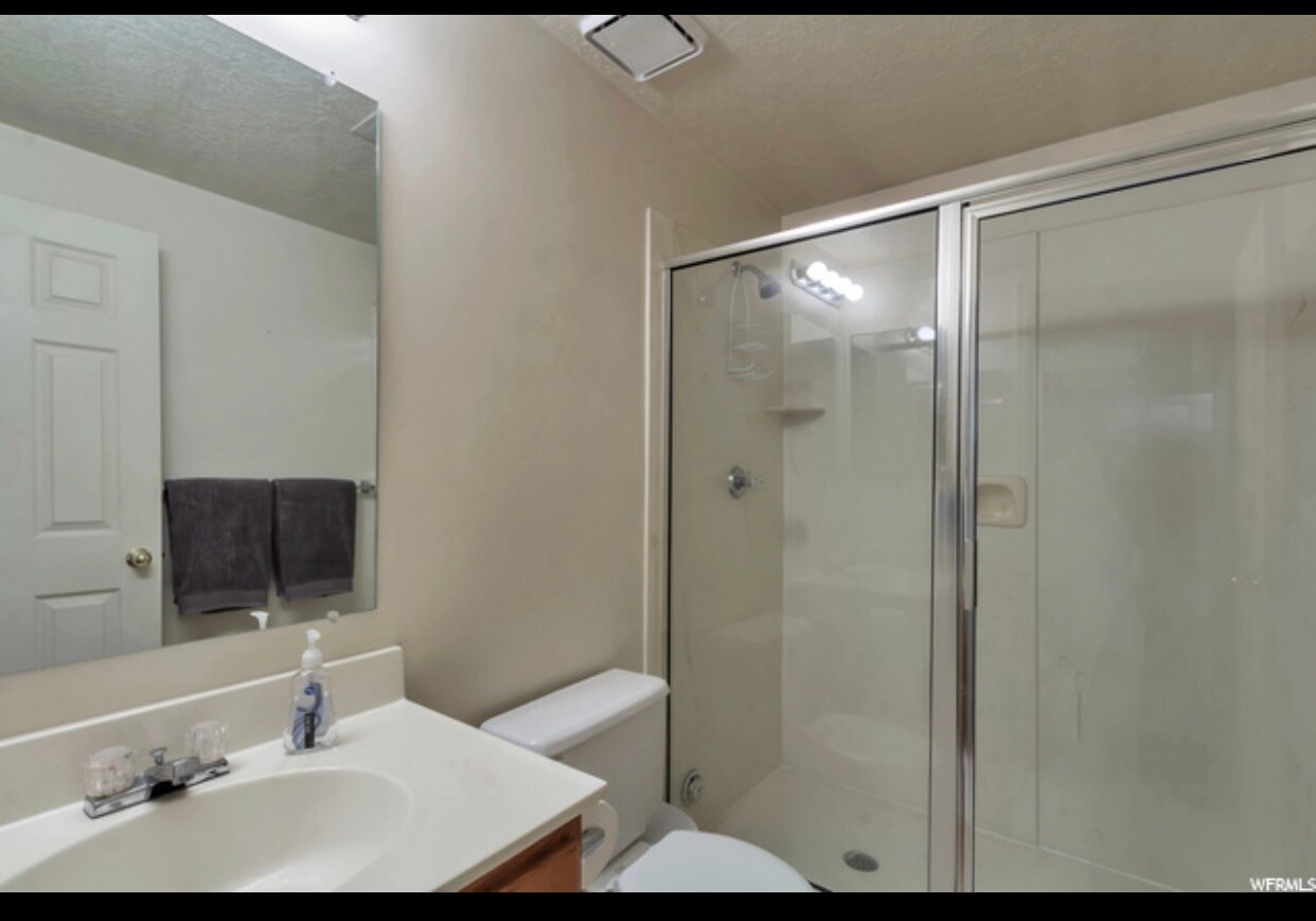 Building Photo - 9867 S Mumford Dr