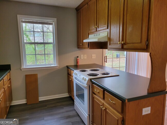 Building Photo - 6205 Sweetgum Trail