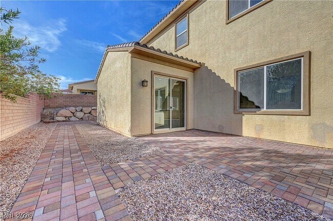 Building Photo - 7931 Campers Village Ave