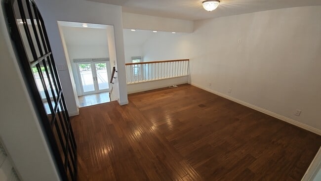 Building Photo - 27 Tiburon Ct