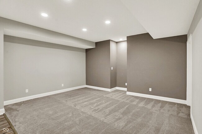 Building Photo - 13720 Akers Dr