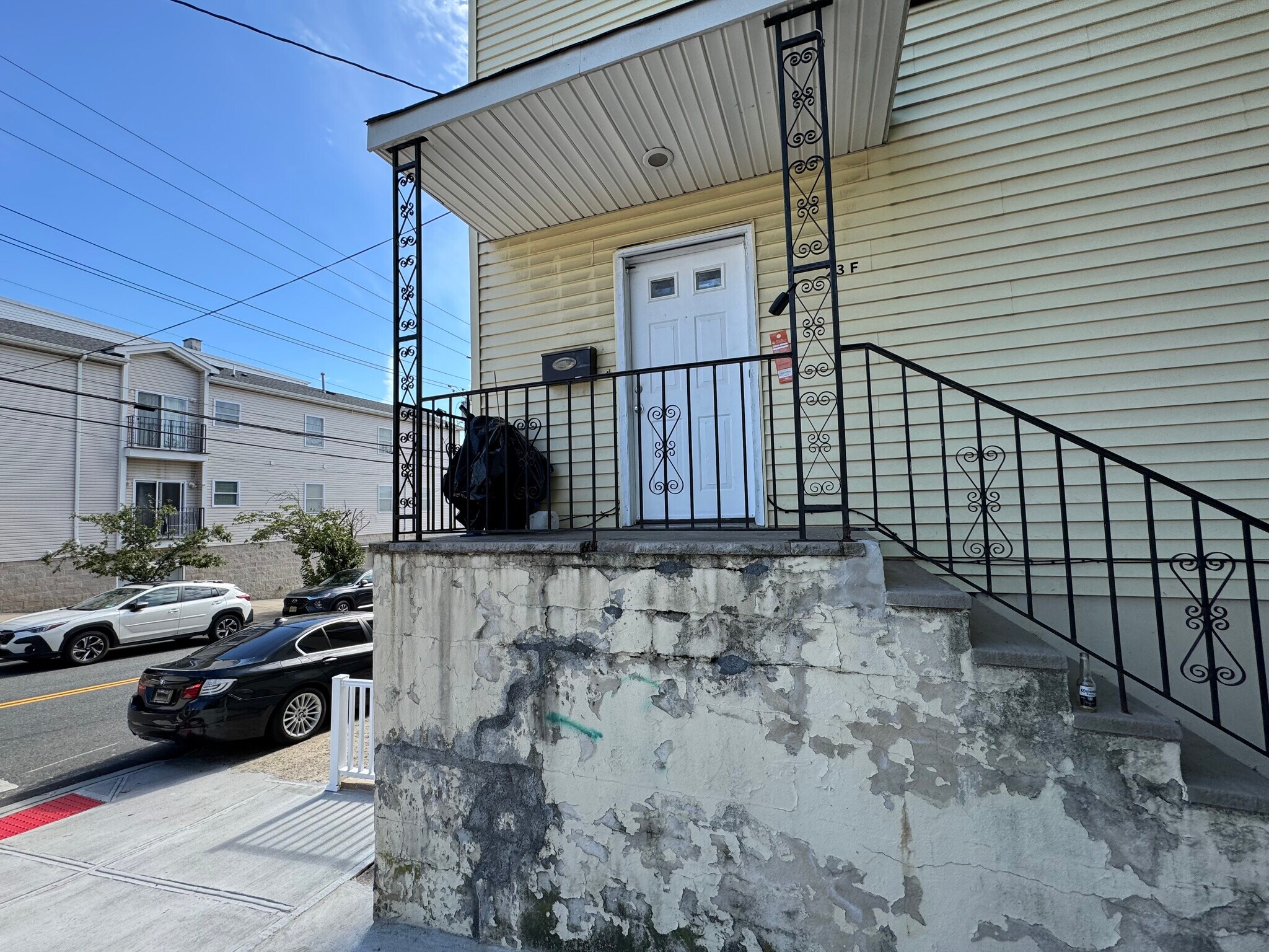 Building Photo - 23 Claremont Ave