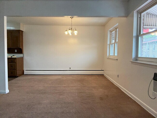 Building Photo - 42-12 77th St