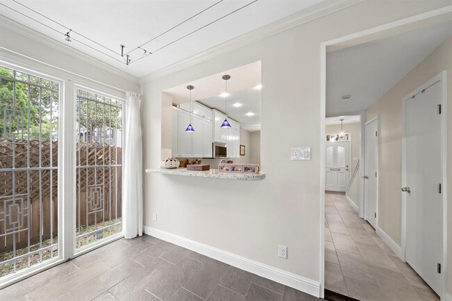 Building Photo - 7431 Brompton St