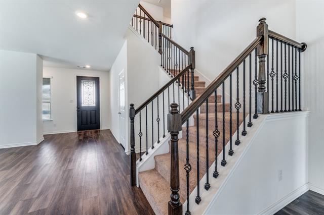 Building Photo - 916 Waggoner Dr