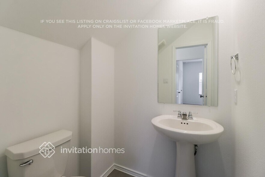 Building Photo - 1624 Boggy Crk Rnch Rd