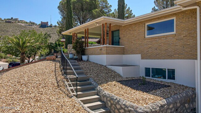 Building Photo - 904 Turney Dr