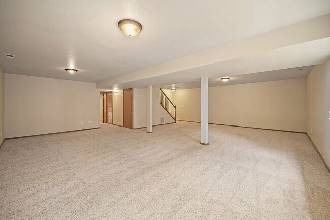 Building Photo - 8112 Old Exchange Dr