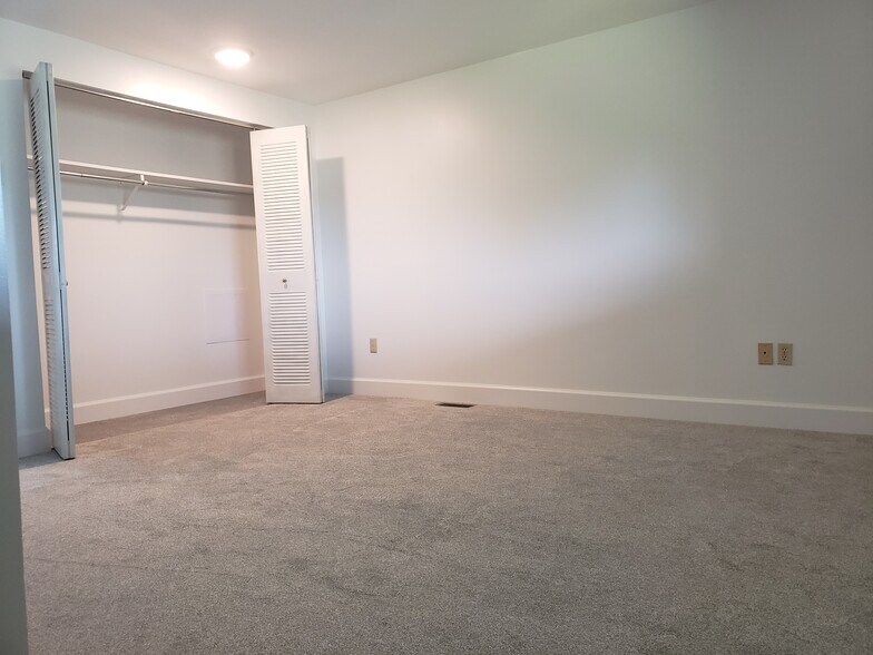 bedroom 2 - 47 4th Ave