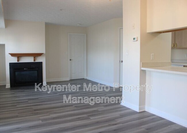Building Photo - 6900 St Ignatius Dr