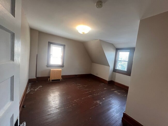 Building Photo - 1324 Perkiomen Ave