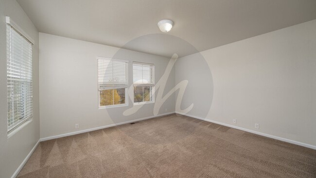 Building Photo - End Unit Townhome in Ridgeview at Stetson ...