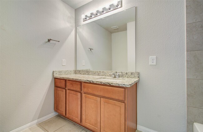 Building Photo - 24938 Pavarotti Pl