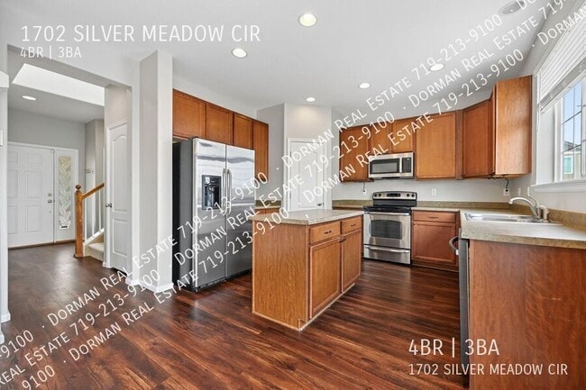 Building Photo - 1702 Silver Meadow Cir