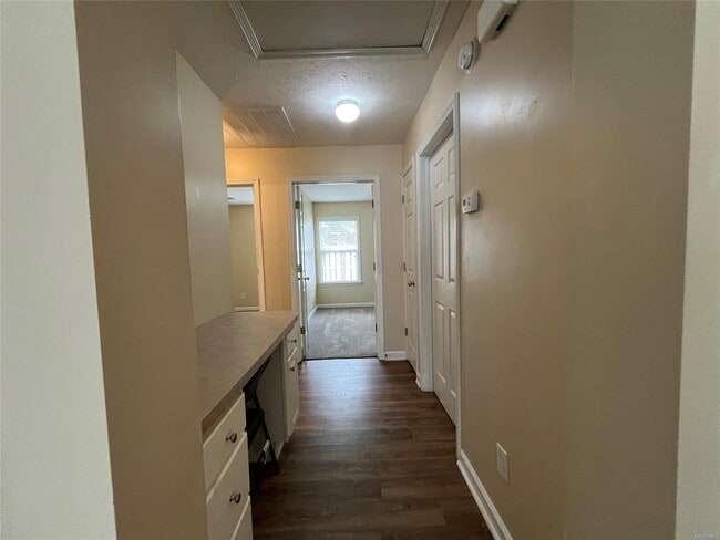 Building Photo - 8901 Ashland Park Pl