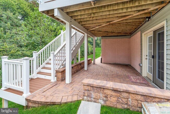 Building Photo - 7570 Arundel Woods Dr