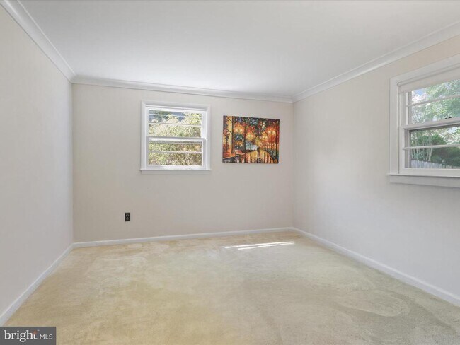 Building Photo - 6206 Erman Ct
