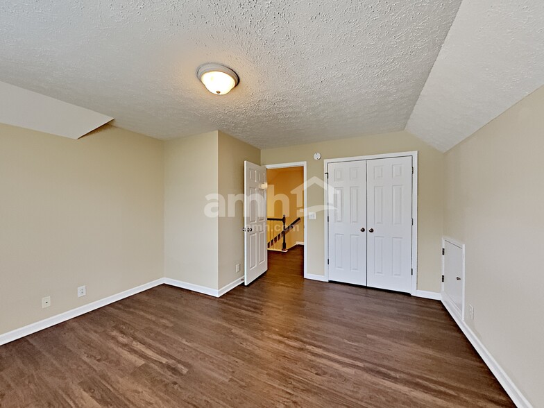 Building Photo - 3532 Dorothy Dr