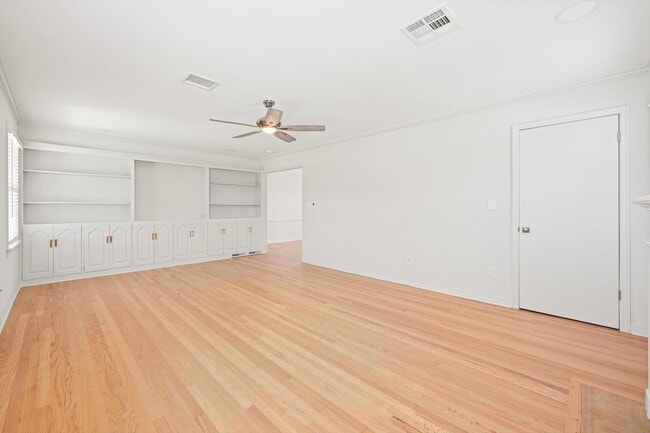 Building Photo - A modern revival of classic architecture, this Nichols Hills residence has been meticulously rebu...