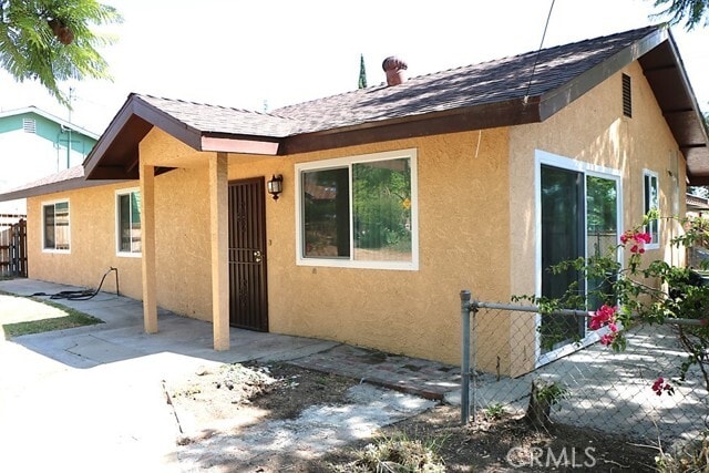 Building Photo - 820 W Harriet St