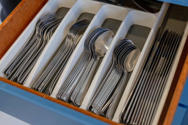 Building Photo - 640 S Columbia St